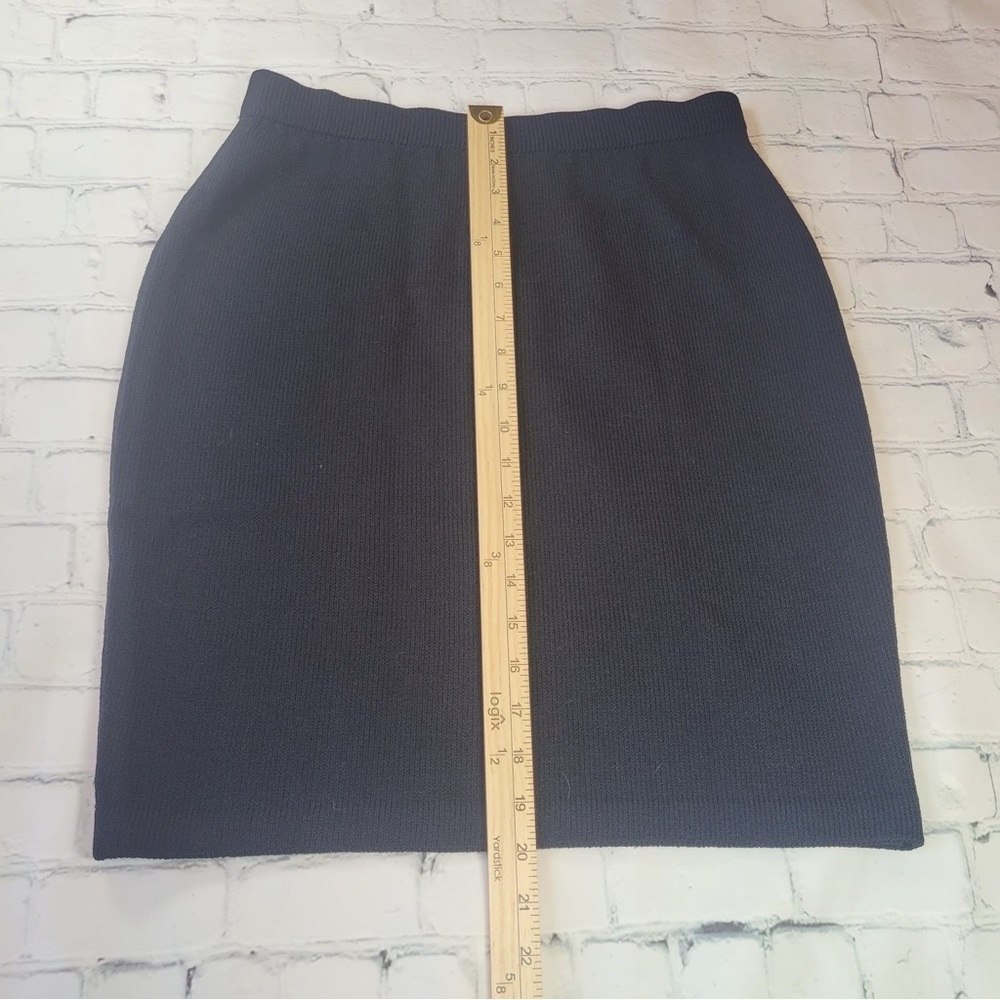 St. John Designer Black knot Pencil Skirt for Work size 4 - Picture 5 of 7